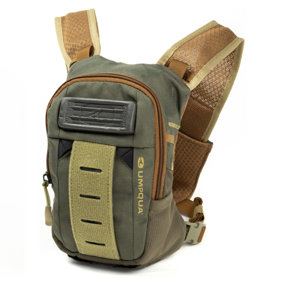 Umpqua ZS2 Rock Creek Chest Pack - Olive in der Gruppe Verwahrung / Angeltaschen / Brusttaschen bei Sportfiskeprylar.se (NFD9360)