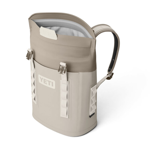 Yeti EU Hopper Backpack M12 - Cape Taupe in der Gruppe Verwahrung / Kühler & Kühltaschen / Kühltaschen bei Sportfiskeprylar.se (SKU-0166-24H2BH)